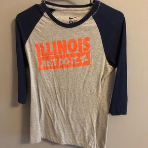 NIKE Illinois quarter sleeve.